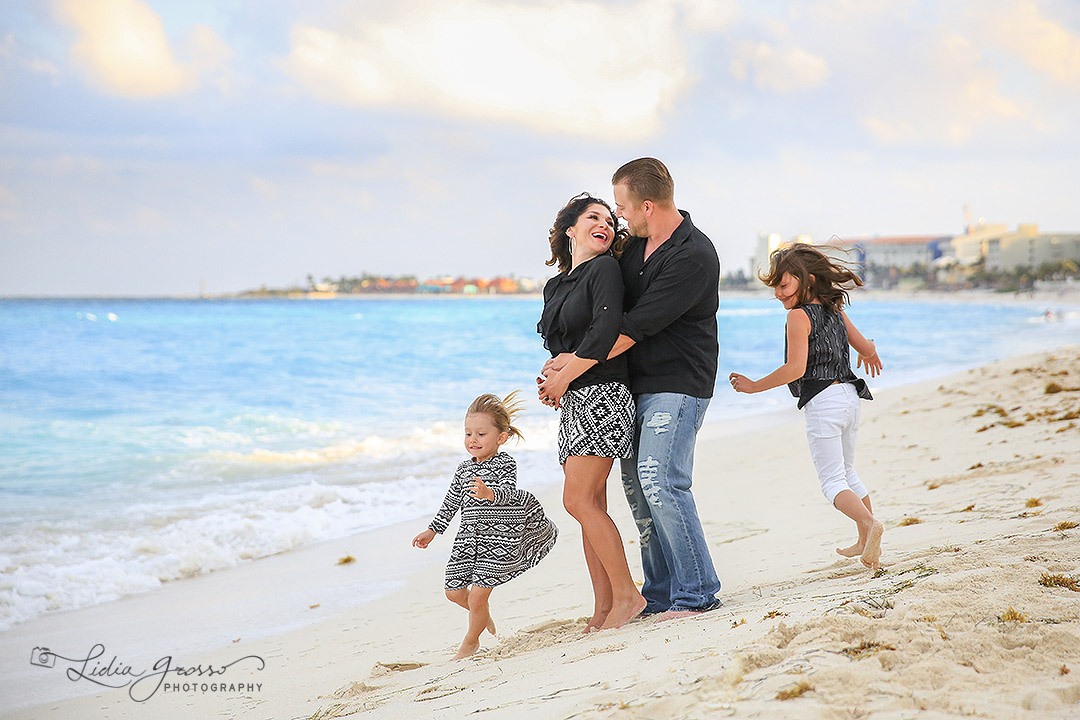 Family Portrait Cancun Royal Solaris beach