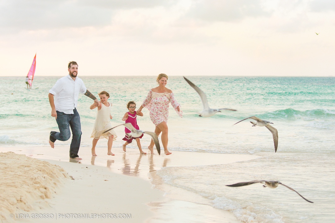family photos Playa Norte Isla Mujeres