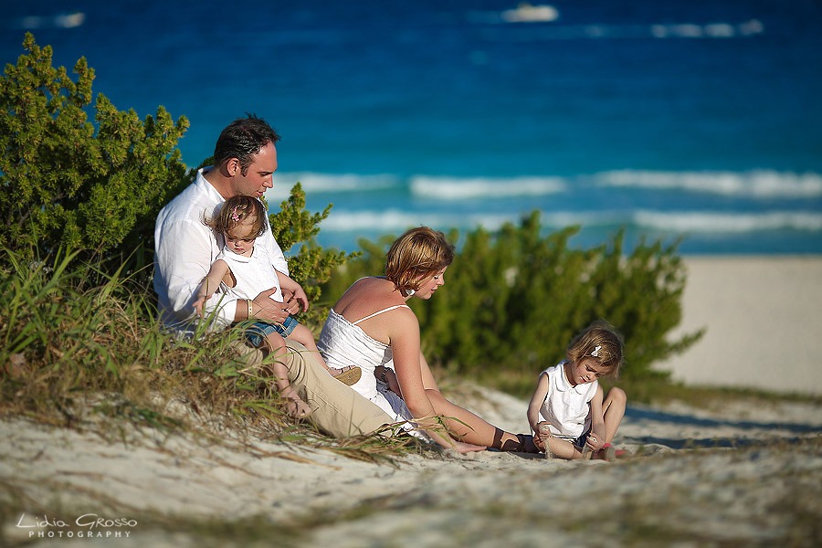 Family beach portraits Cancun